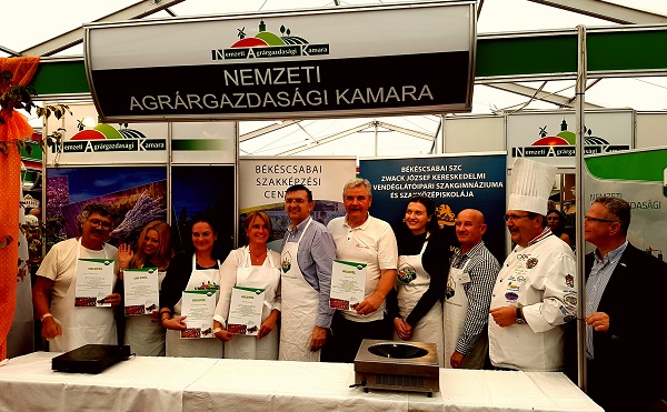 Csabai kolbásszal készült ételek főzőversenye a 21. Csabai Kolbászfesztiválon