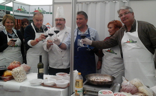 Prohászka Béla ismét a Csabai Kolbászfesztiválon főzött