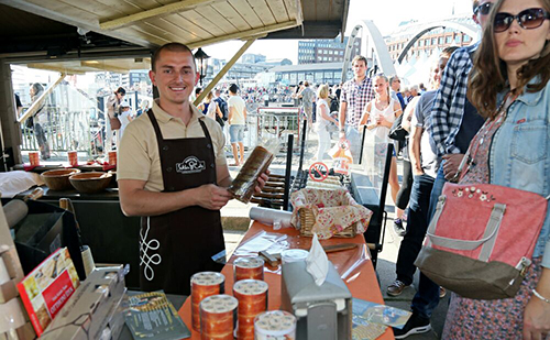 Szerették a gulyáslevest és a rétest is Hamburgban