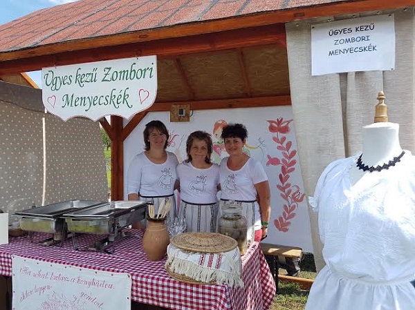 Ügyes kezű Zombori Menyecskék csulokfeszt-menyecskek_2016072685543_23.jpg