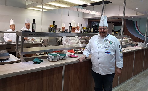 Magyar F&ouml;ld Legjava Bisztro az OM&Eacute;K-on