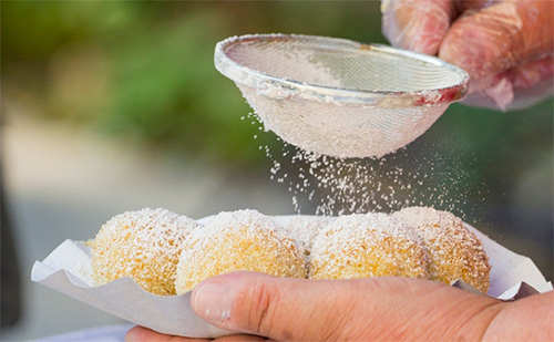 Szilv&aacute;sgomb&oacute;c