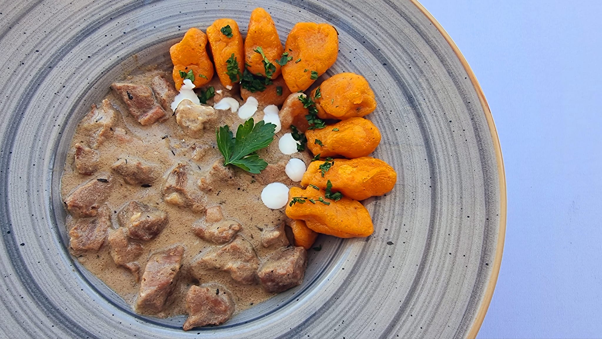 387824622_2683273318477577_984320711483275269_n