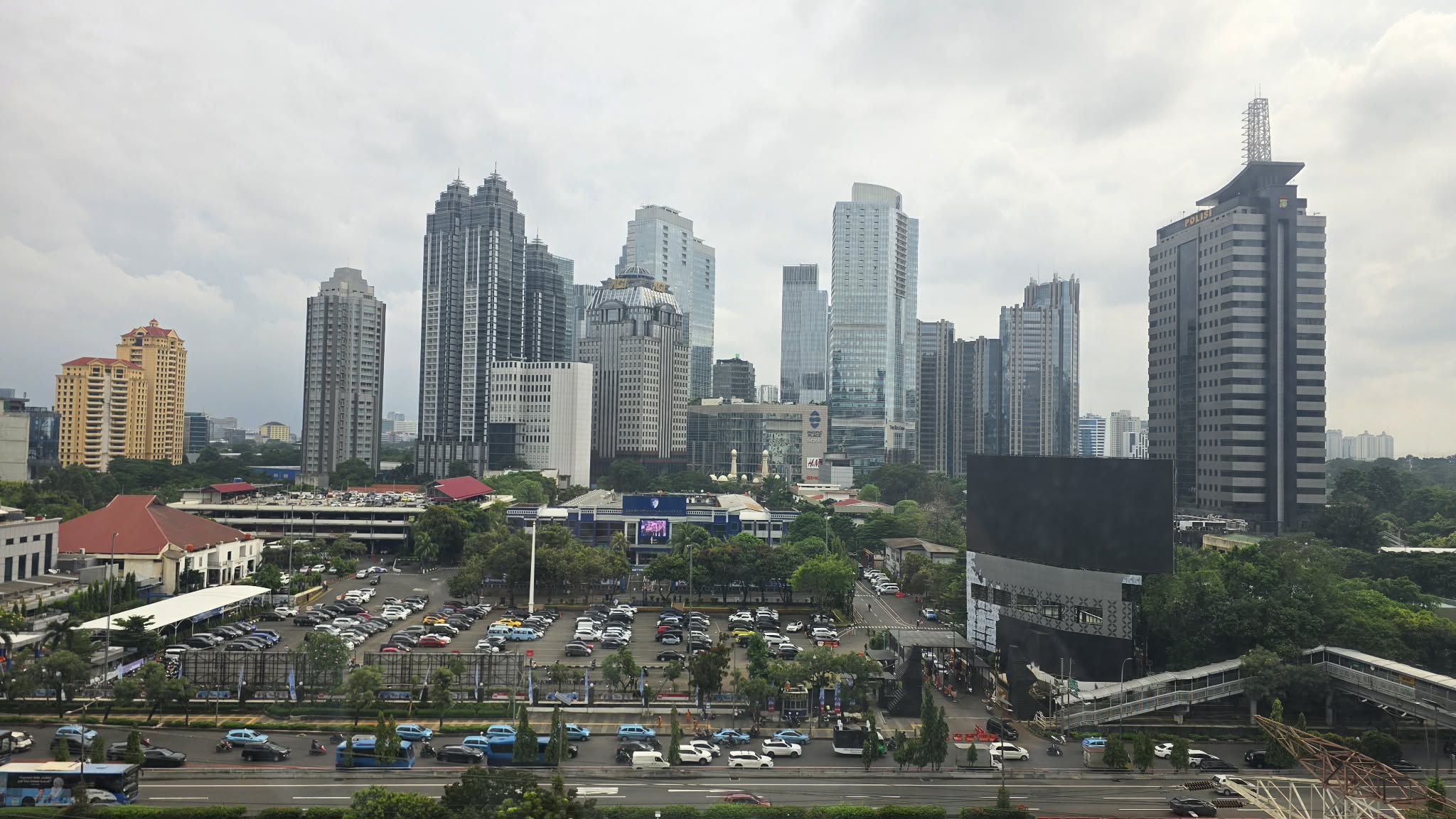 3eaf9704-8b73-48a7-89e8-f2544a6a0a54